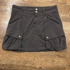 Athleta dark gray cargo skort size 0